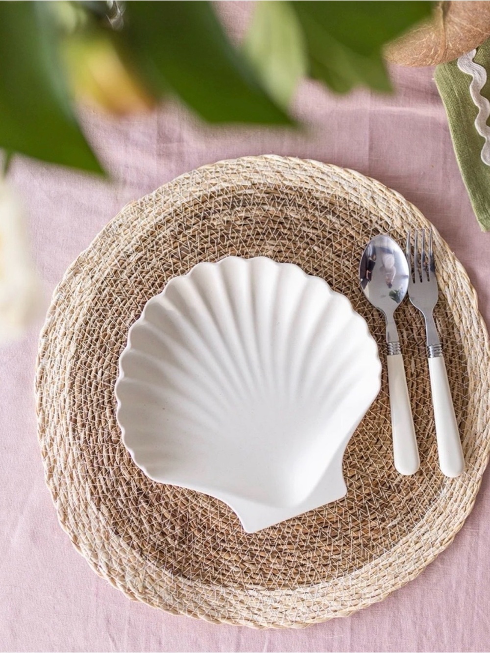 Meri Meri Bamboo Sea Shell Plates | The Jilly Box | Summer 2026 - Set of 6